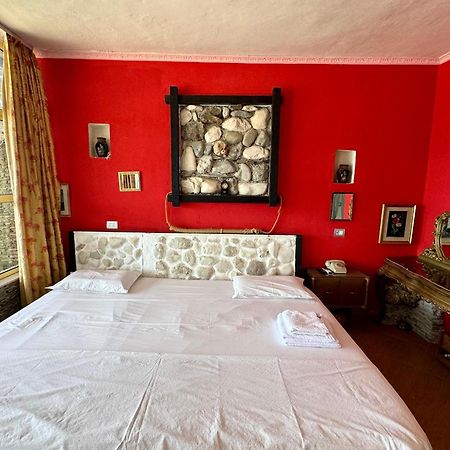 Hotel Vila "Oda E Miqve" วญอเรอ ภายนอก รูปภาพ