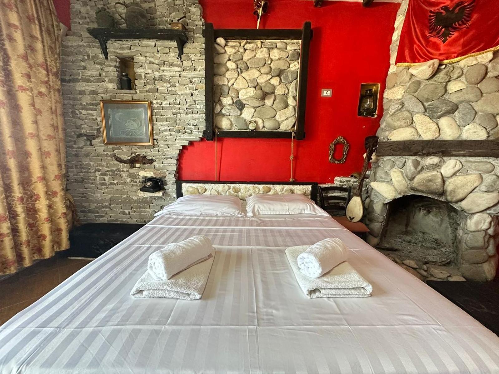 Hotel Vila "Oda E Miqve" วญอเรอ ภายนอก รูปภาพ