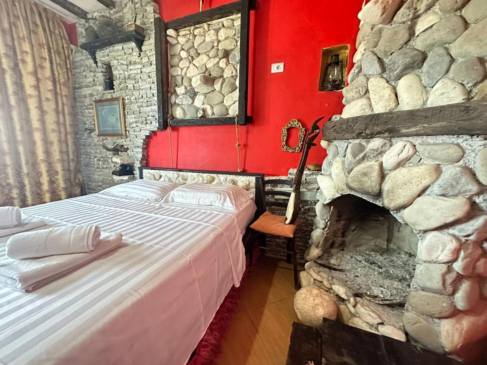 Hotel Vila "Oda E Miqve" วญอเรอ ภายนอก รูปภาพ