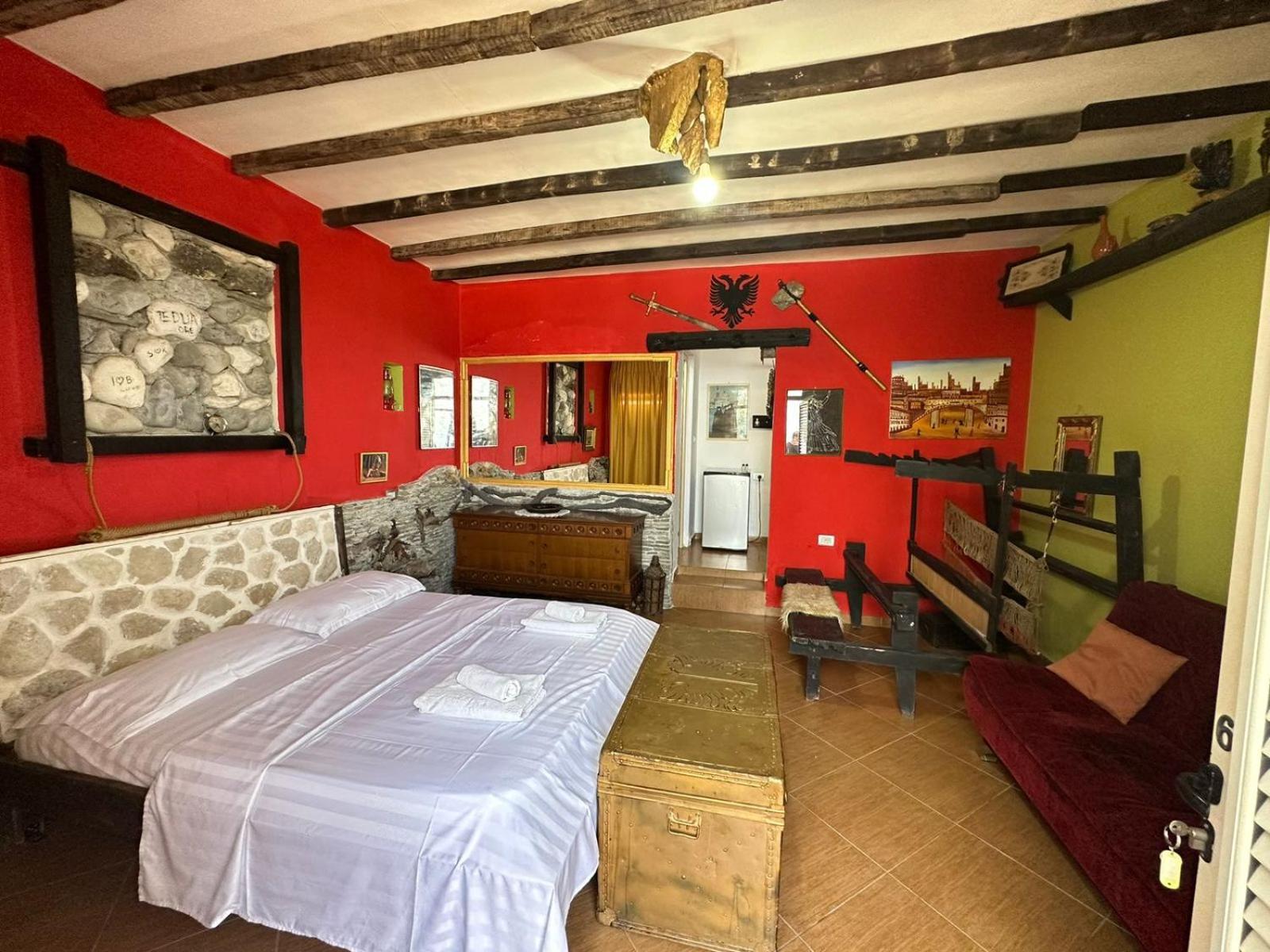 Hotel Vila "Oda E Miqve" วญอเรอ ภายนอก รูปภาพ