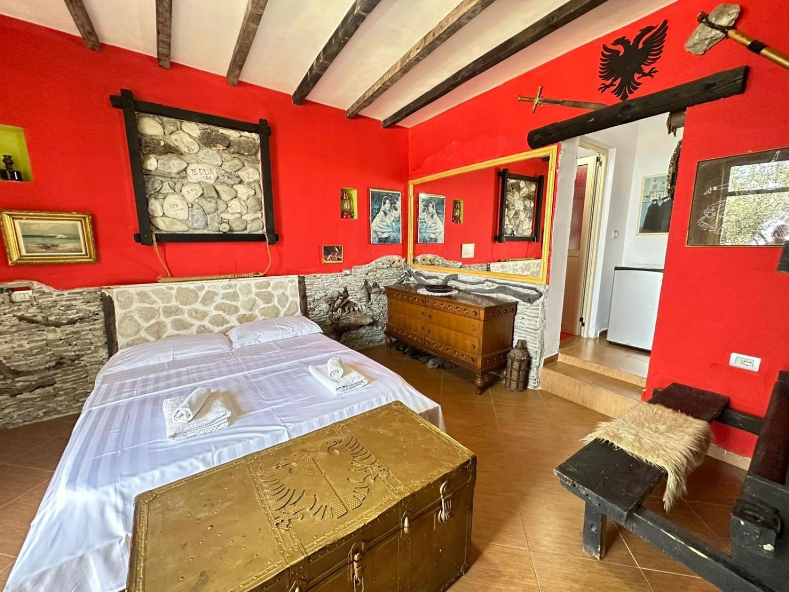 Hotel Vila "Oda E Miqve" วญอเรอ ภายนอก รูปภาพ