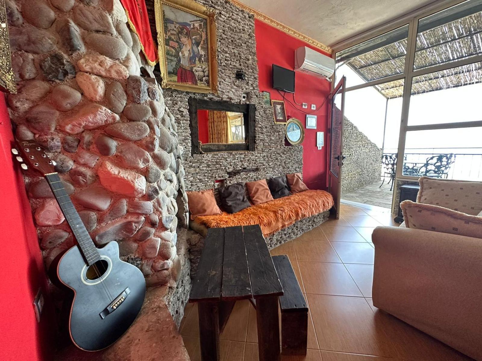 Hotel Vila "Oda E Miqve" วญอเรอ ภายนอก รูปภาพ