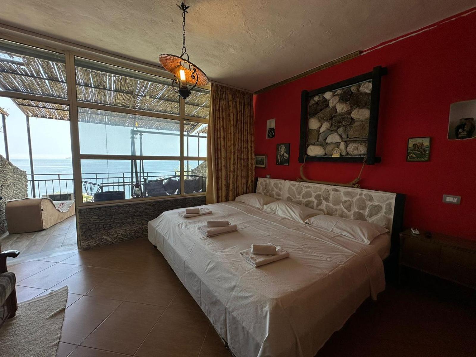 Hotel Vila "Oda E Miqve" วญอเรอ ภายนอก รูปภาพ