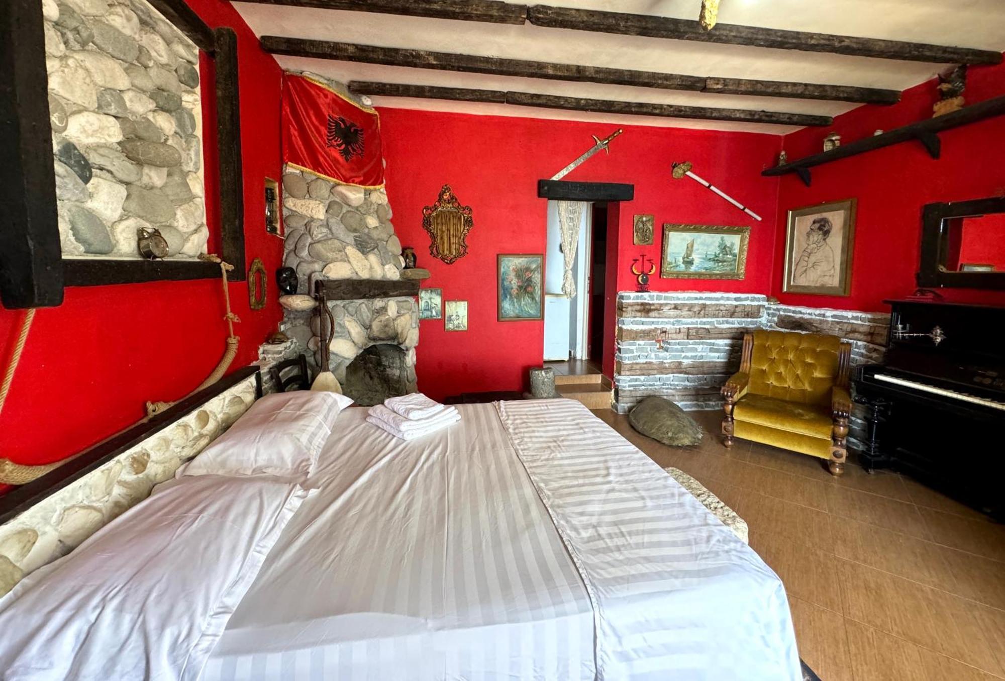 Hotel Vila "Oda E Miqve" วญอเรอ ภายนอก รูปภาพ