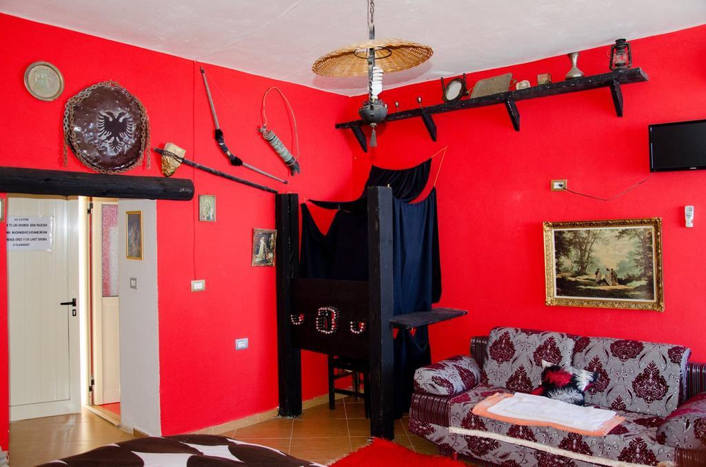 Hotel Vila "Oda E Miqve" วญอเรอ ภายนอก รูปภาพ