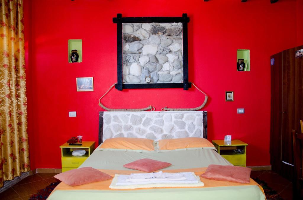 Hotel Vila "Oda E Miqve" วญอเรอ ภายนอก รูปภาพ